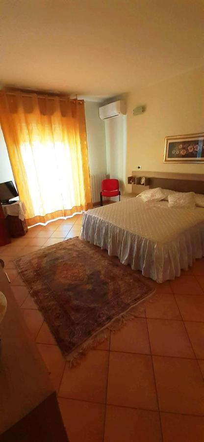 La Via Del Mare Hotell Oristano Eksteriør bilde